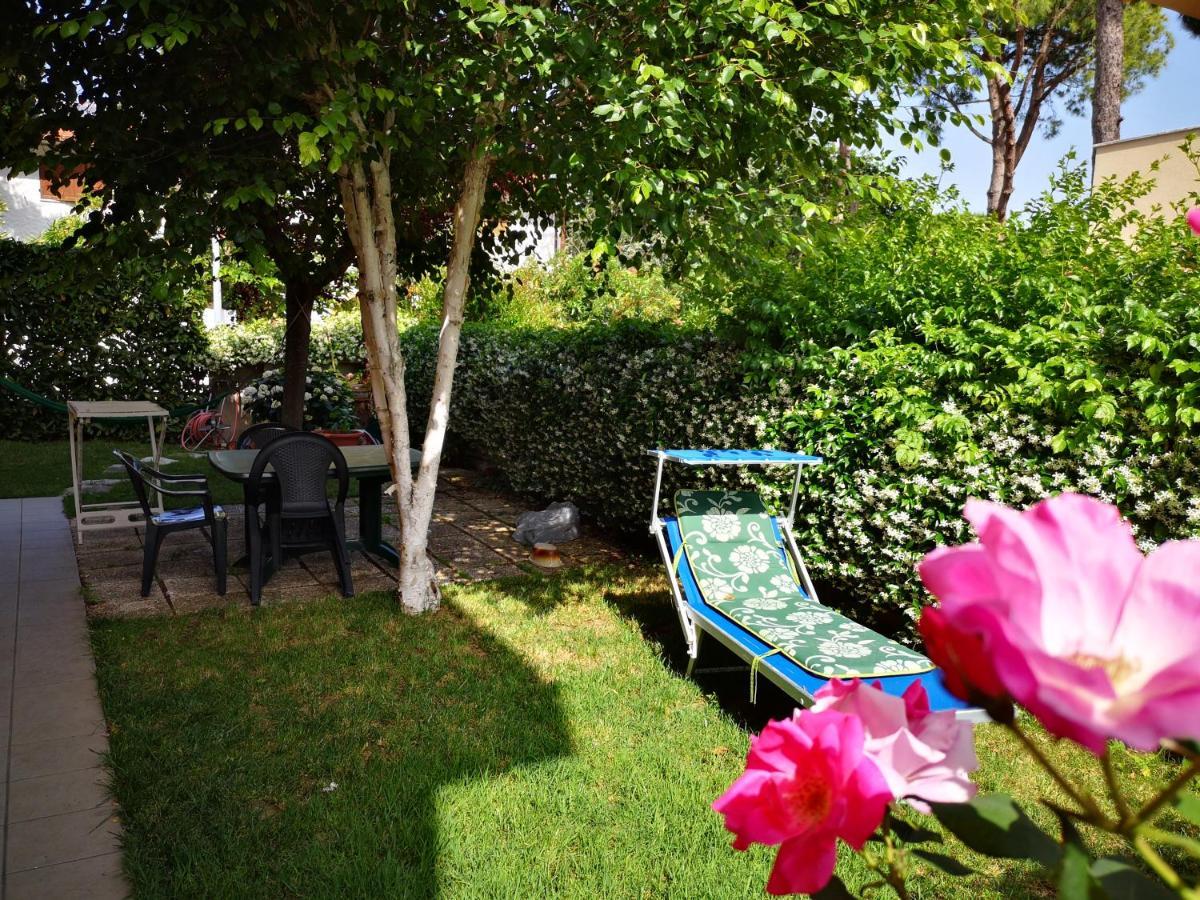 A Due Passi Dal Mare B&B Numana Kültér fotó
