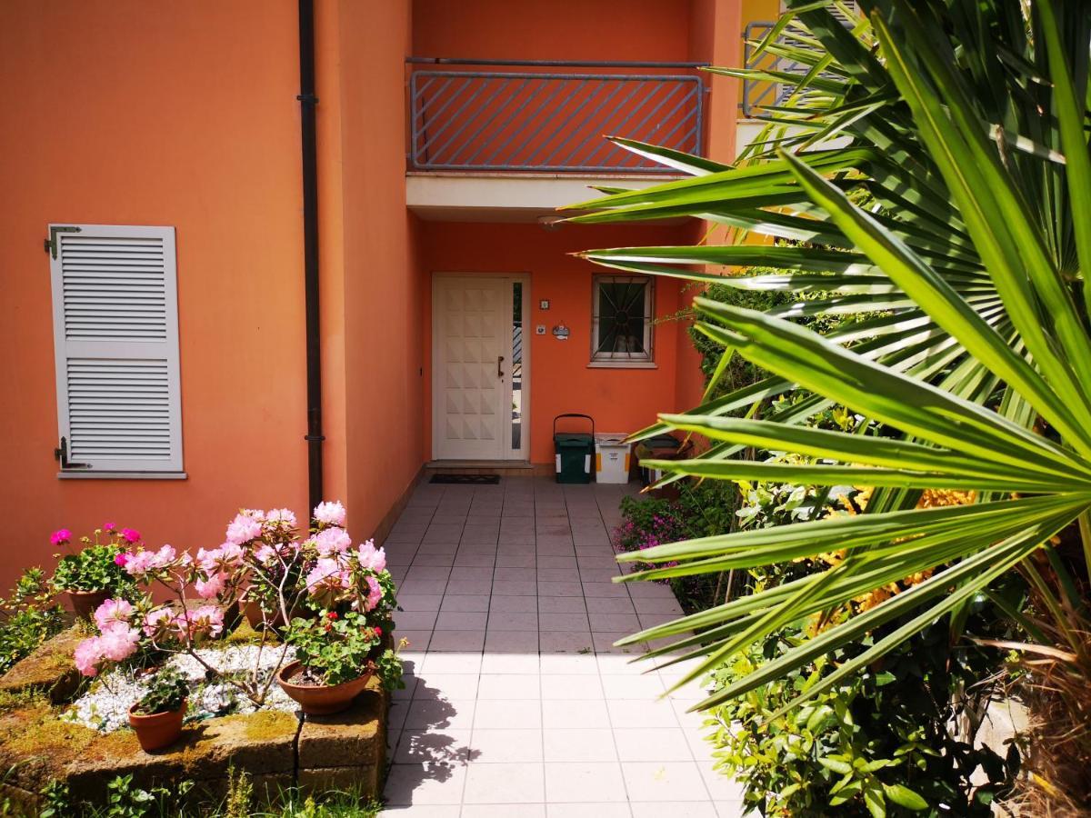 A Due Passi Dal Mare B&B Numana Kültér fotó