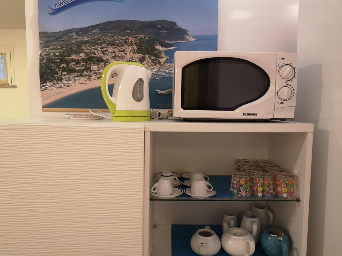 A Due Passi Dal Mare B&B Numana Kültér fotó